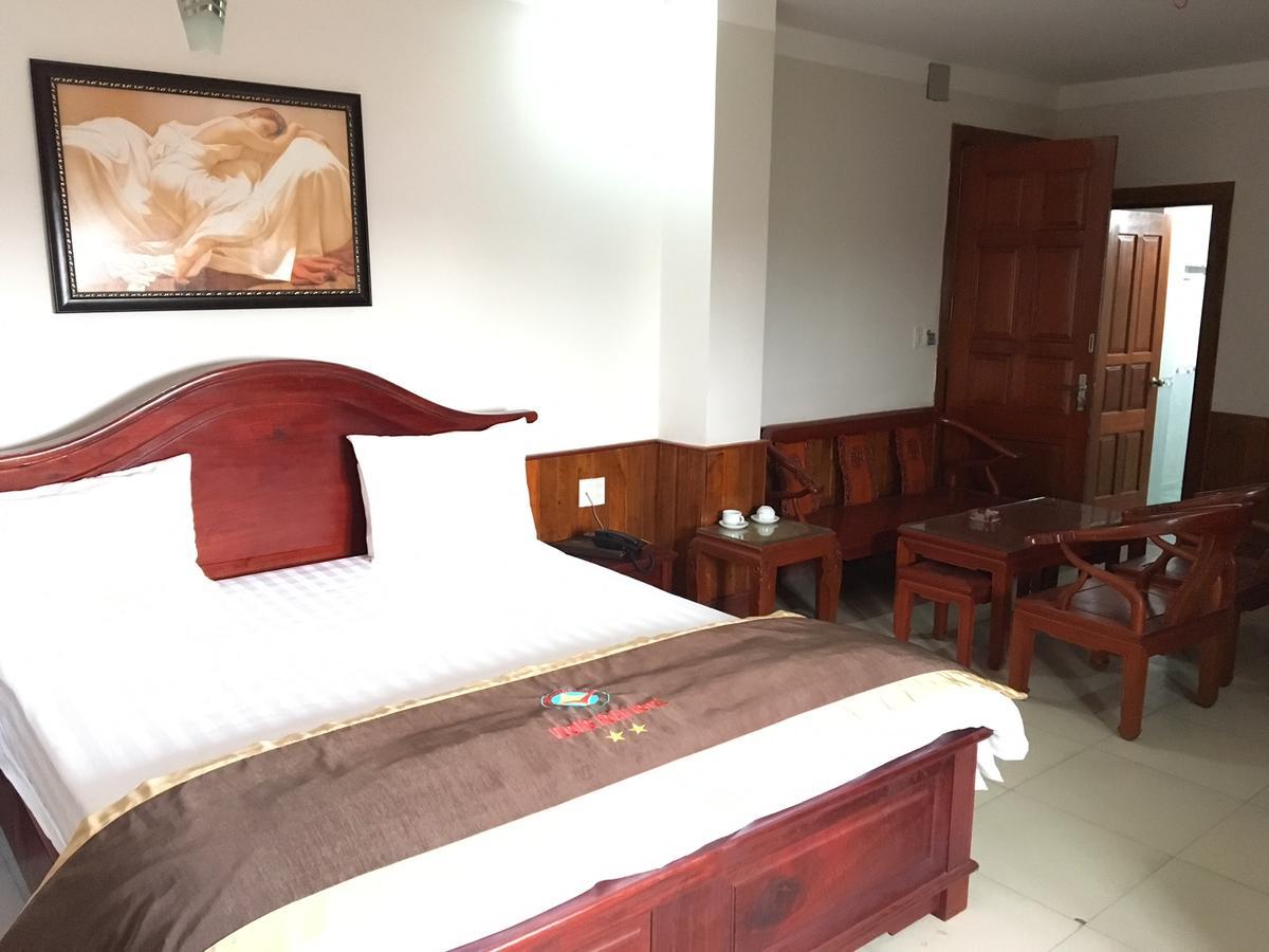 Hotel Vuong Hoan 2 à Vinh Extérieur photo